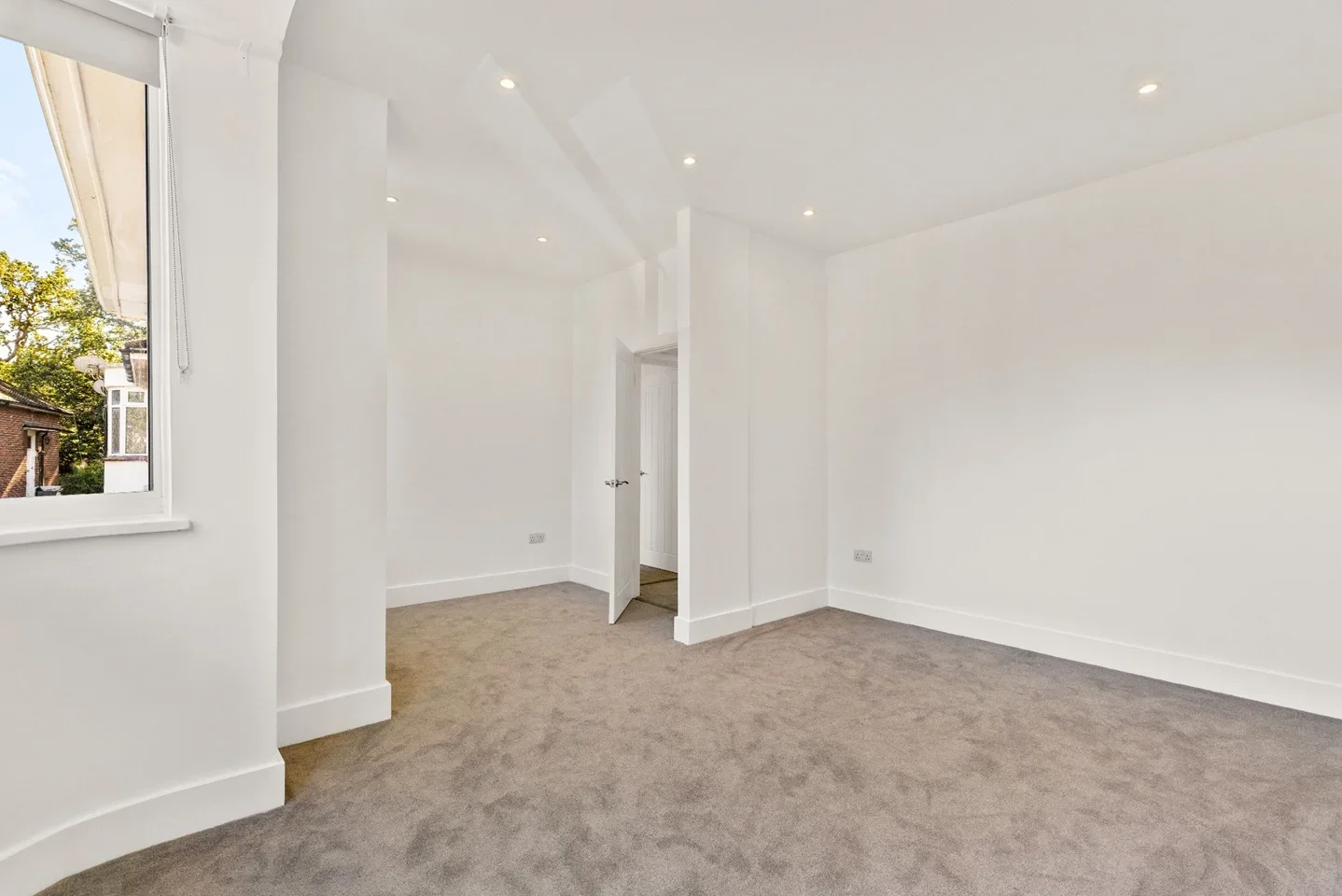 Flat Culverden Terrace in Elmbridge