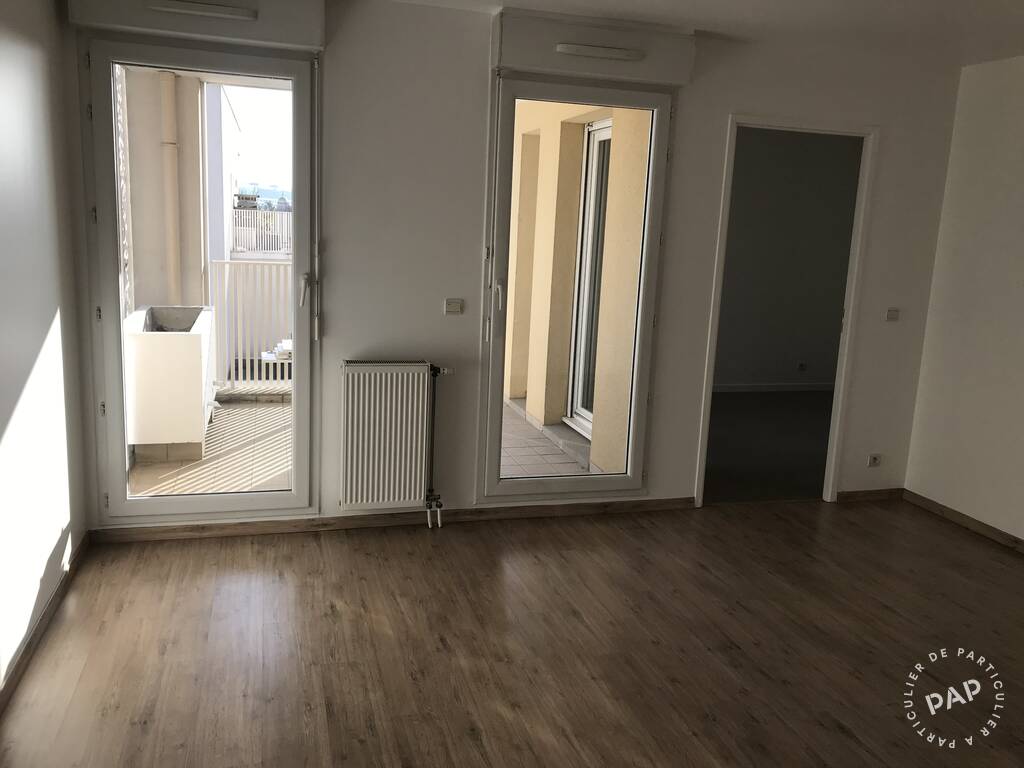 Flat Place des Hauts Tilliers in Gennevilliers