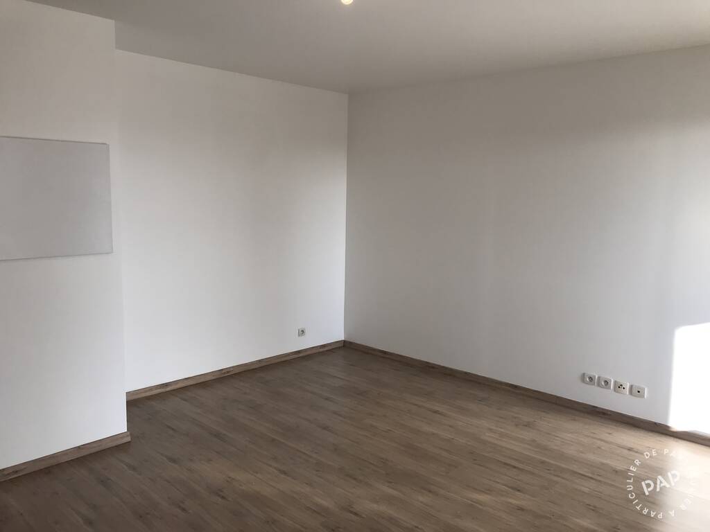 Flat Place des Hauts Tilliers in Gennevilliers