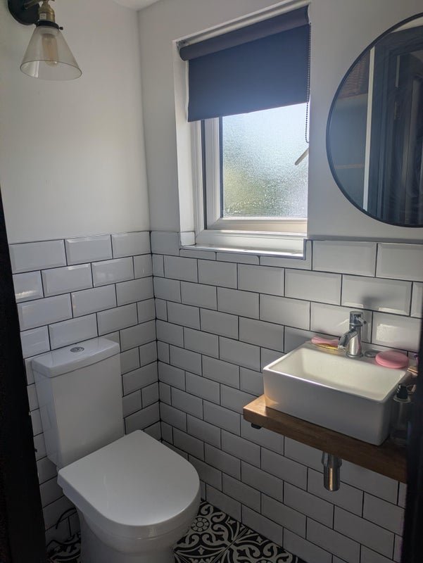Room Cranbourne Road in Greater London