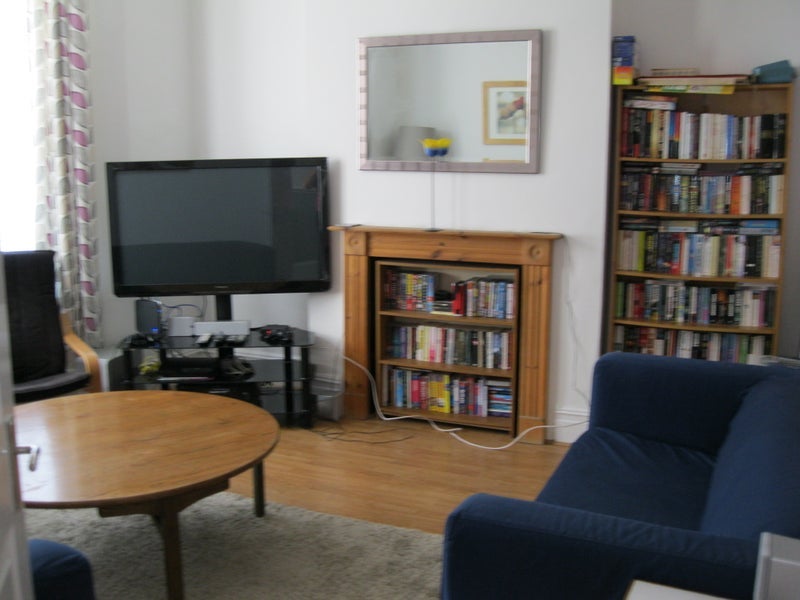 Room Bloemfontein Road in Greater London