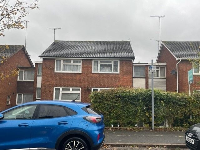 Room Brendon Avenue in Luton