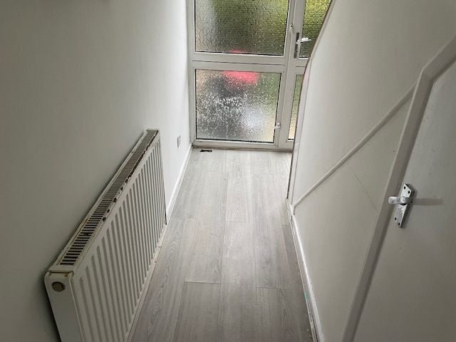 Room Brendon Avenue in Luton