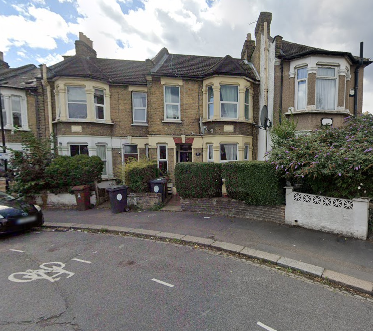 House Elm Road in Greater London