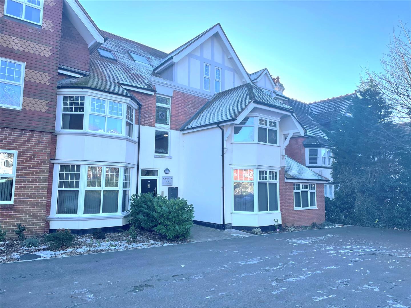 Flat Hastings Road in Rother