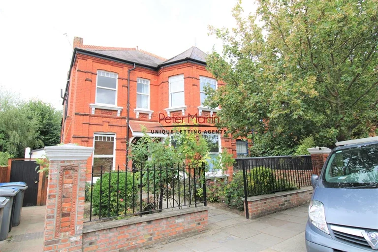 Flat Portsdown Mews in Greater London