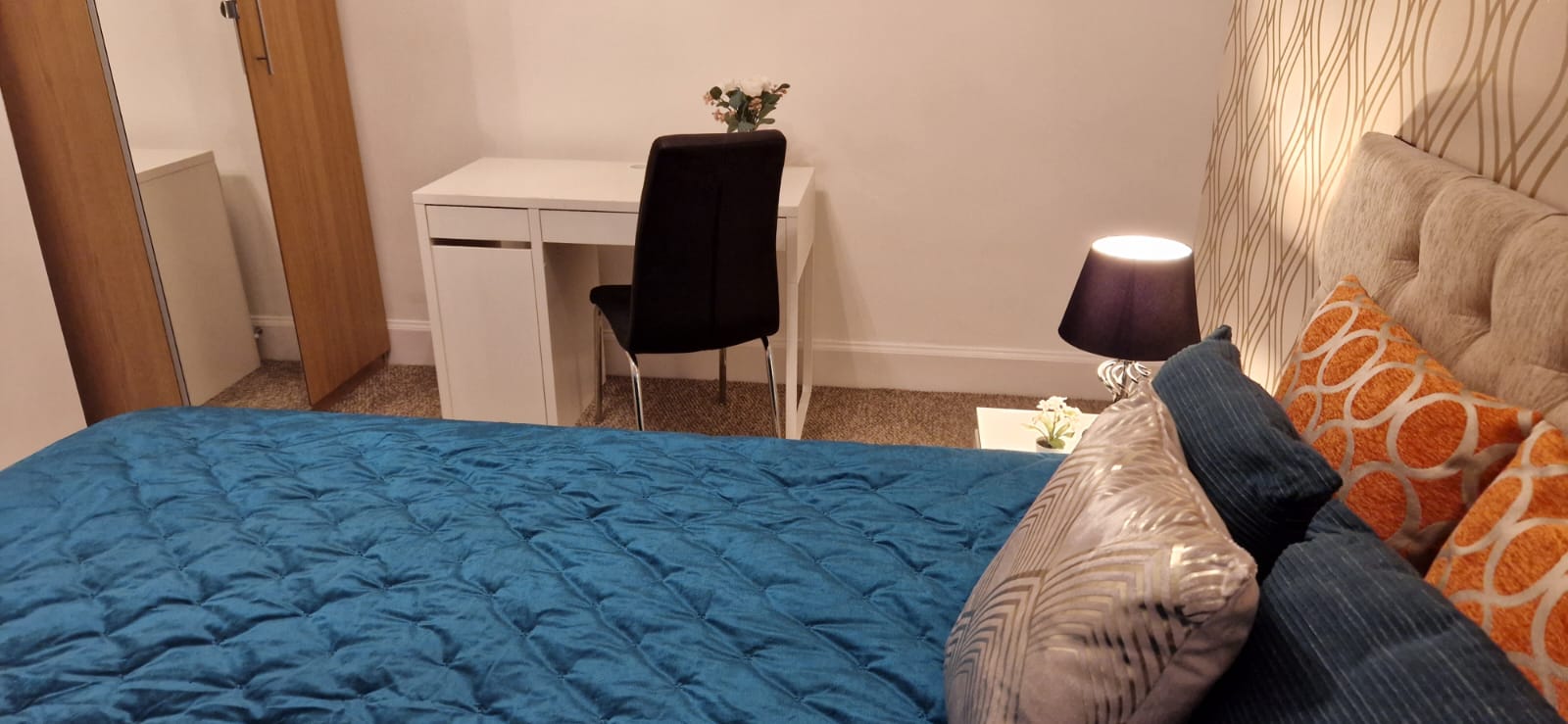 Room Aldermoor Lane in Coventry
