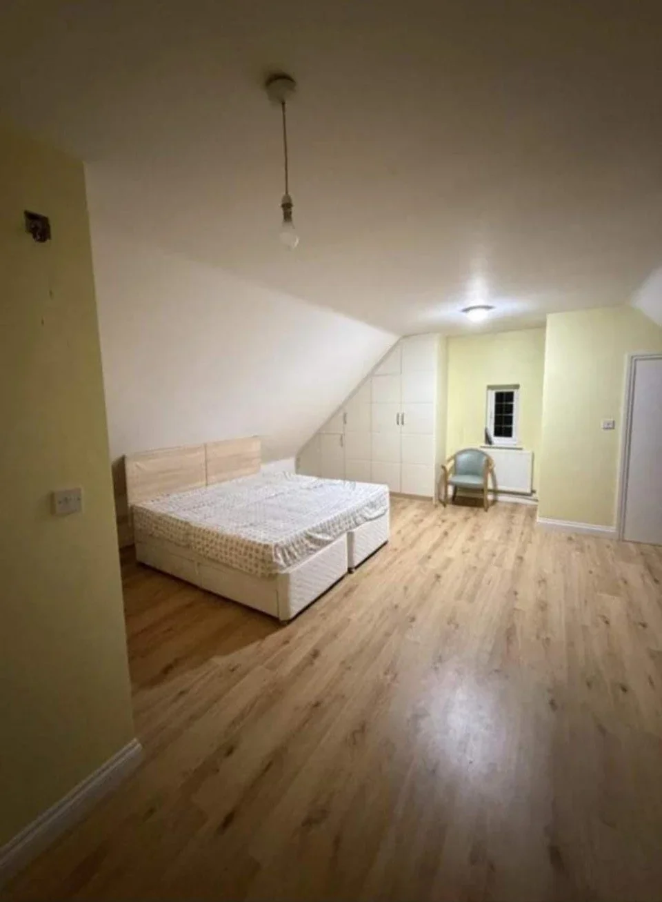 Room Gyllyngdune Gardens in Greater London