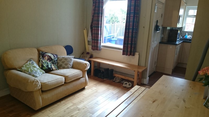Room Onslow Road in Sheffield