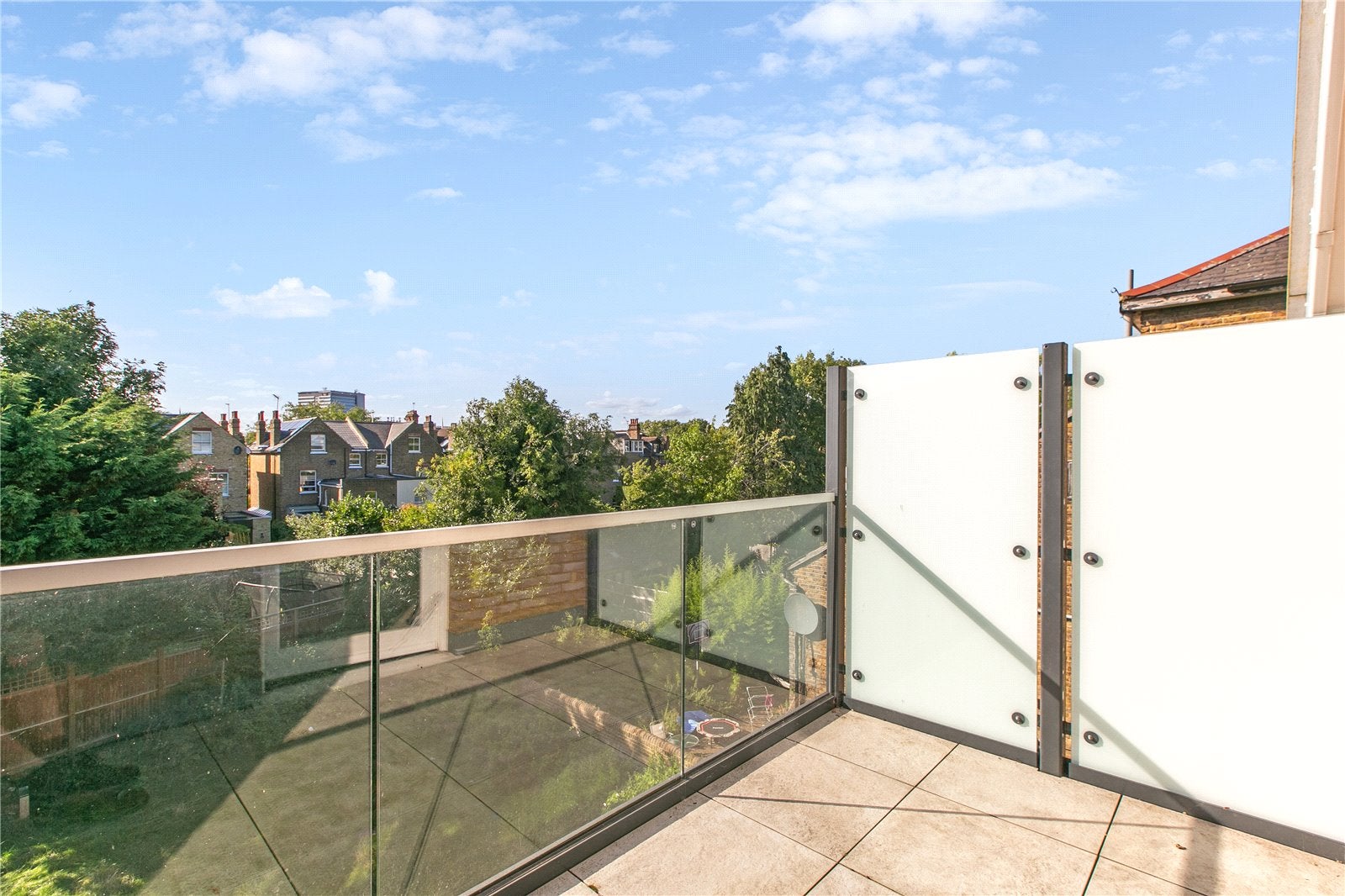 Flat Burlington Gardens in Greater London