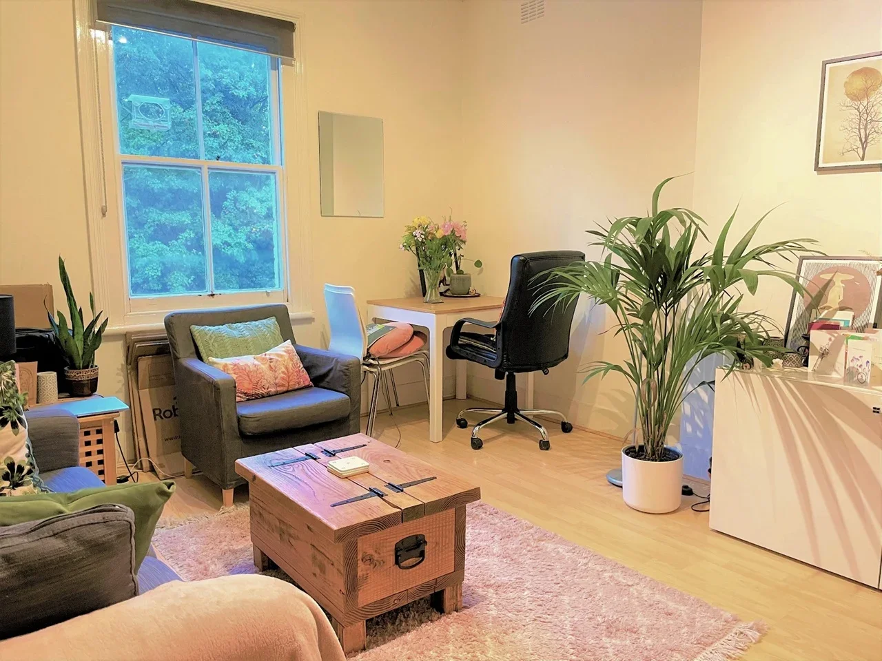 Flat Leigham Vale in Greater London