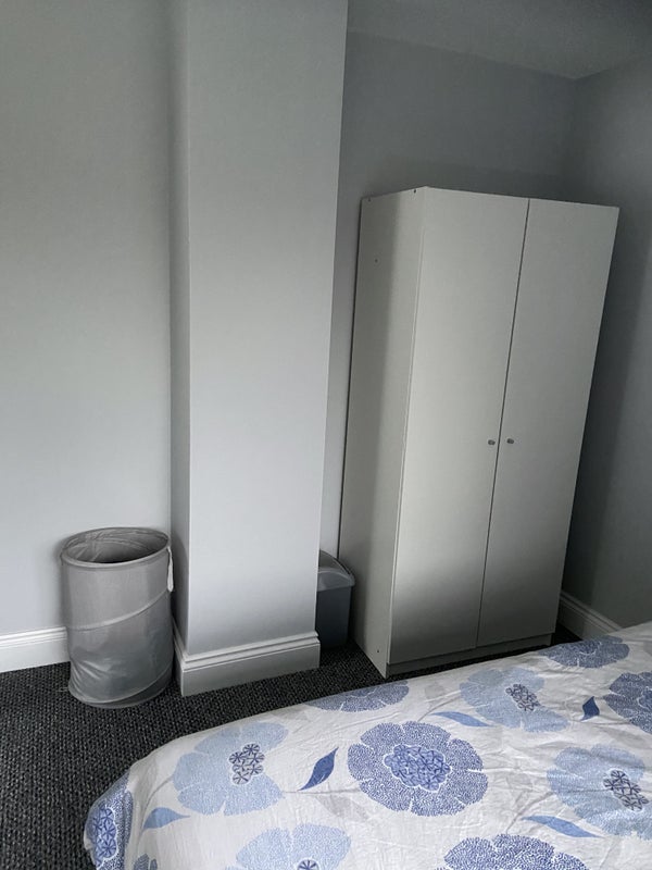 Room Grange Avenue in Bristol