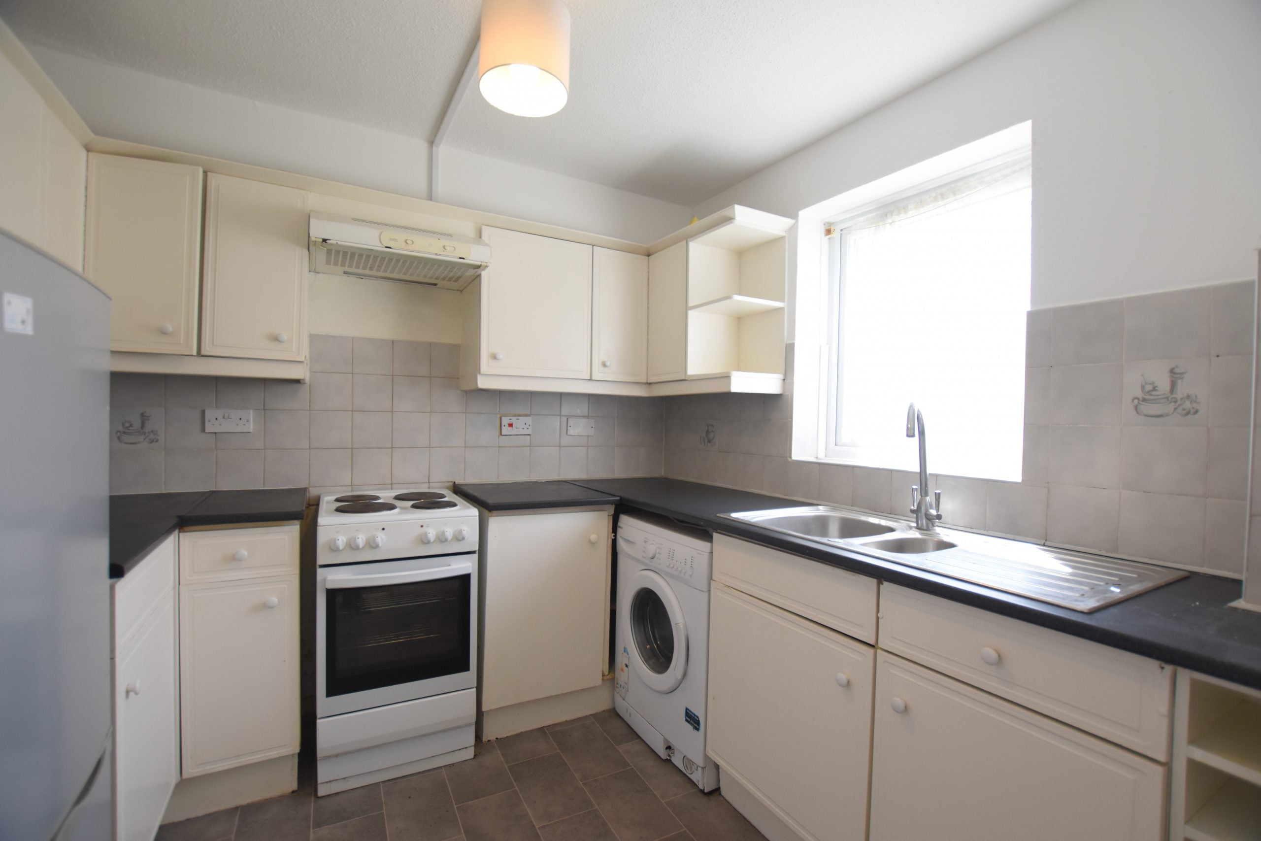 Flat Vignoles Road in Greater London