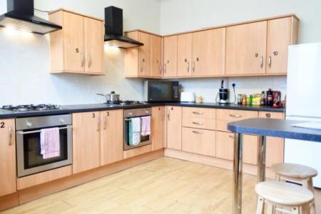 Room Sharrow Lane in Sheffield