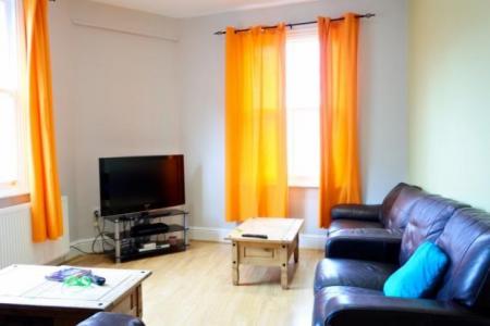Room Sharrow Lane in Sheffield