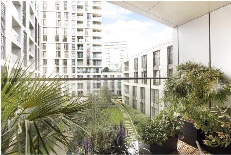 Room Buckhold Road in Greater London