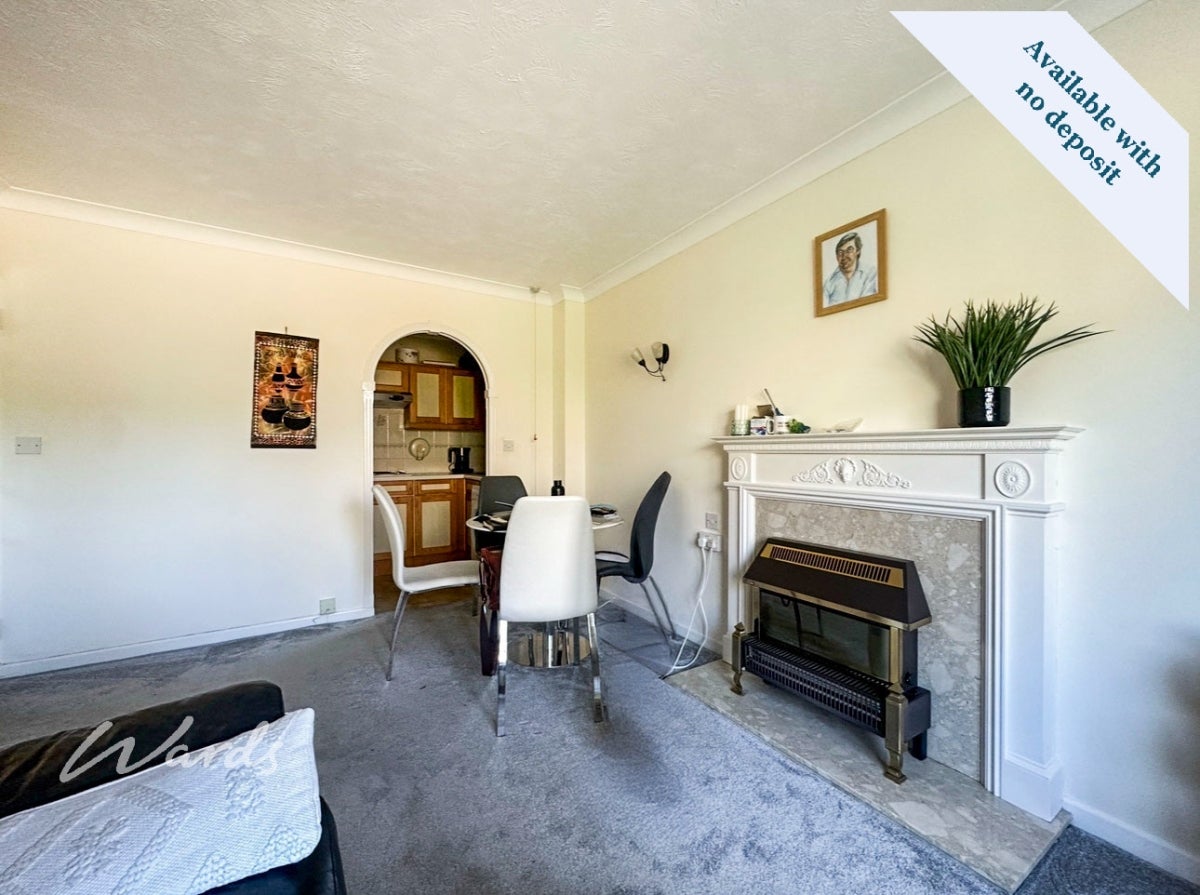 Flat Queen Anne Road in Maidstone
