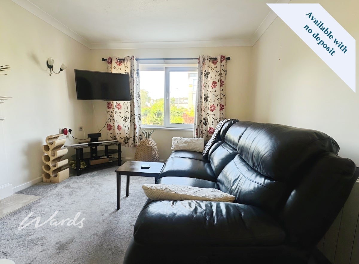 Flat Queen Anne Road in Maidstone