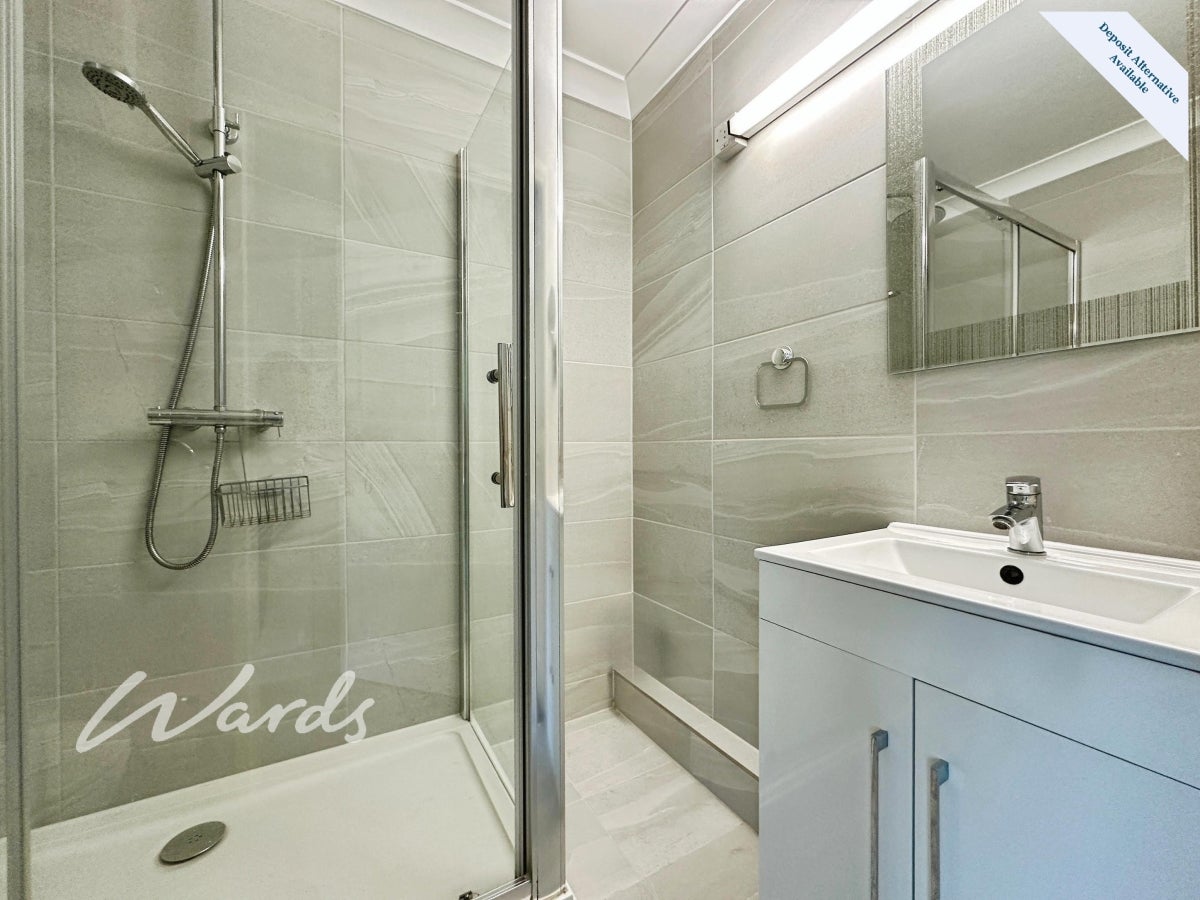 Flat Queen Anne Road in Maidstone