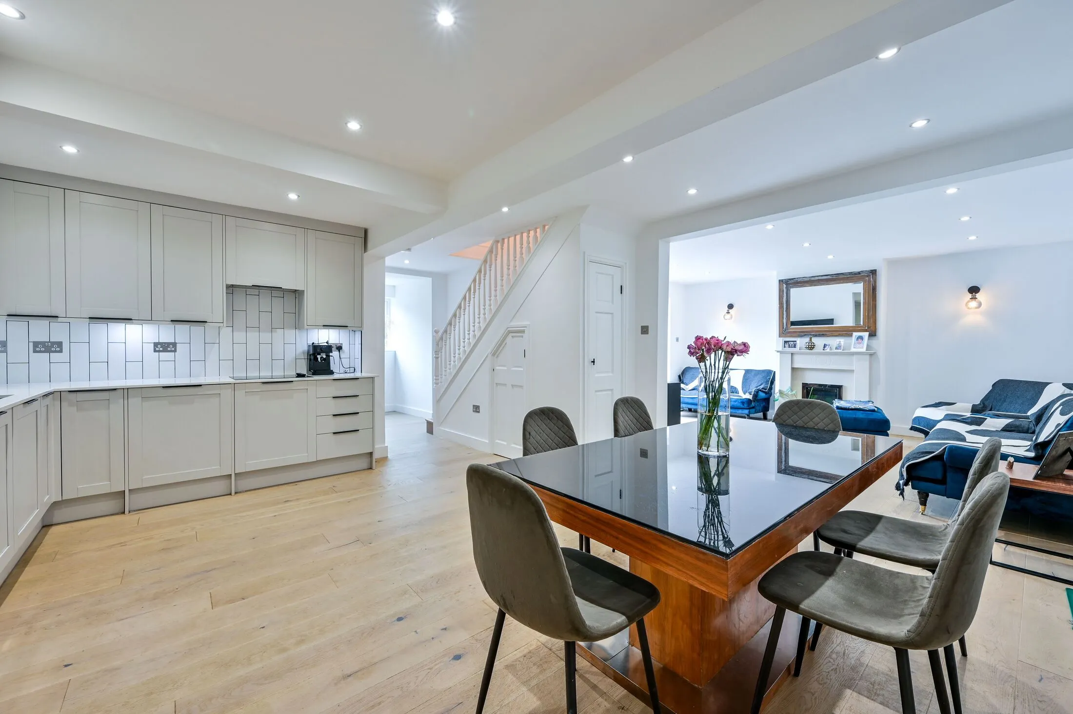 House Presburg Road in Greater London