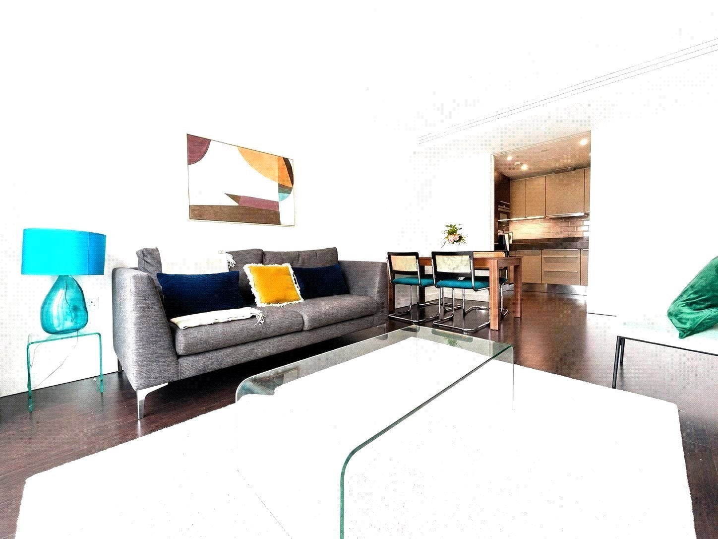 Flat Alie Street in Greater London