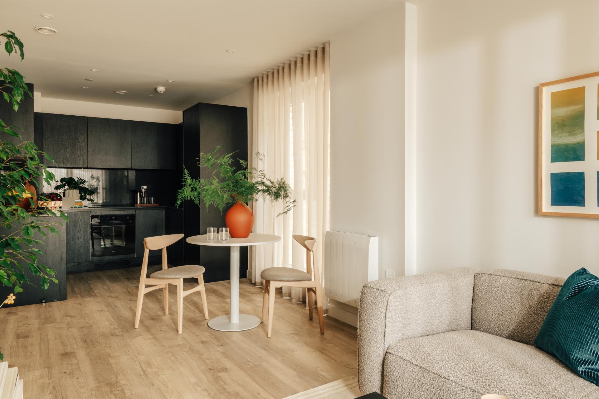 Flat Trego Road in Greater London