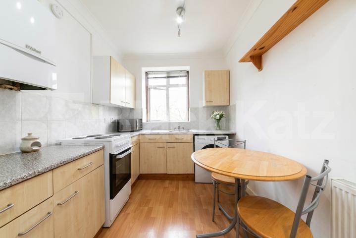 House Iverson Road in Greater London