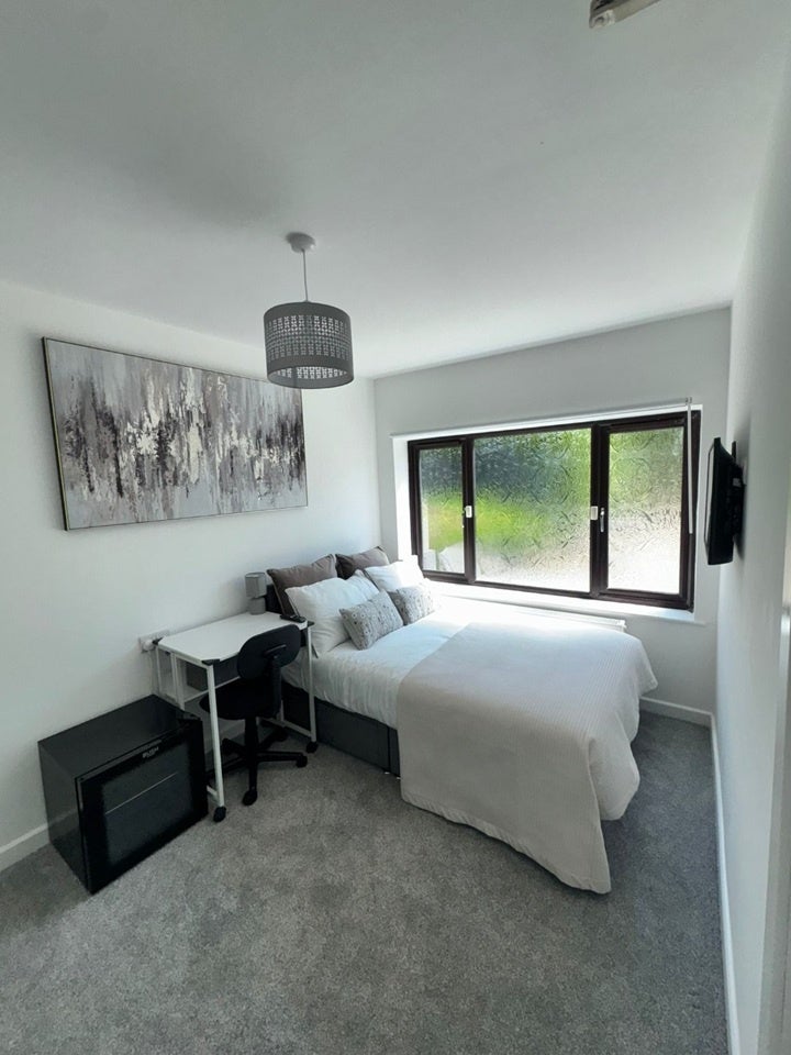Room Grace Avenue in Campbell Park