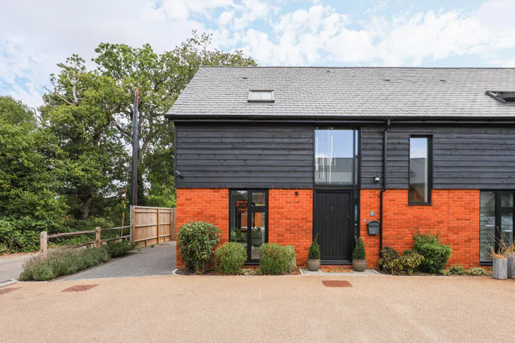 House Nightingale Crescent in Guildford