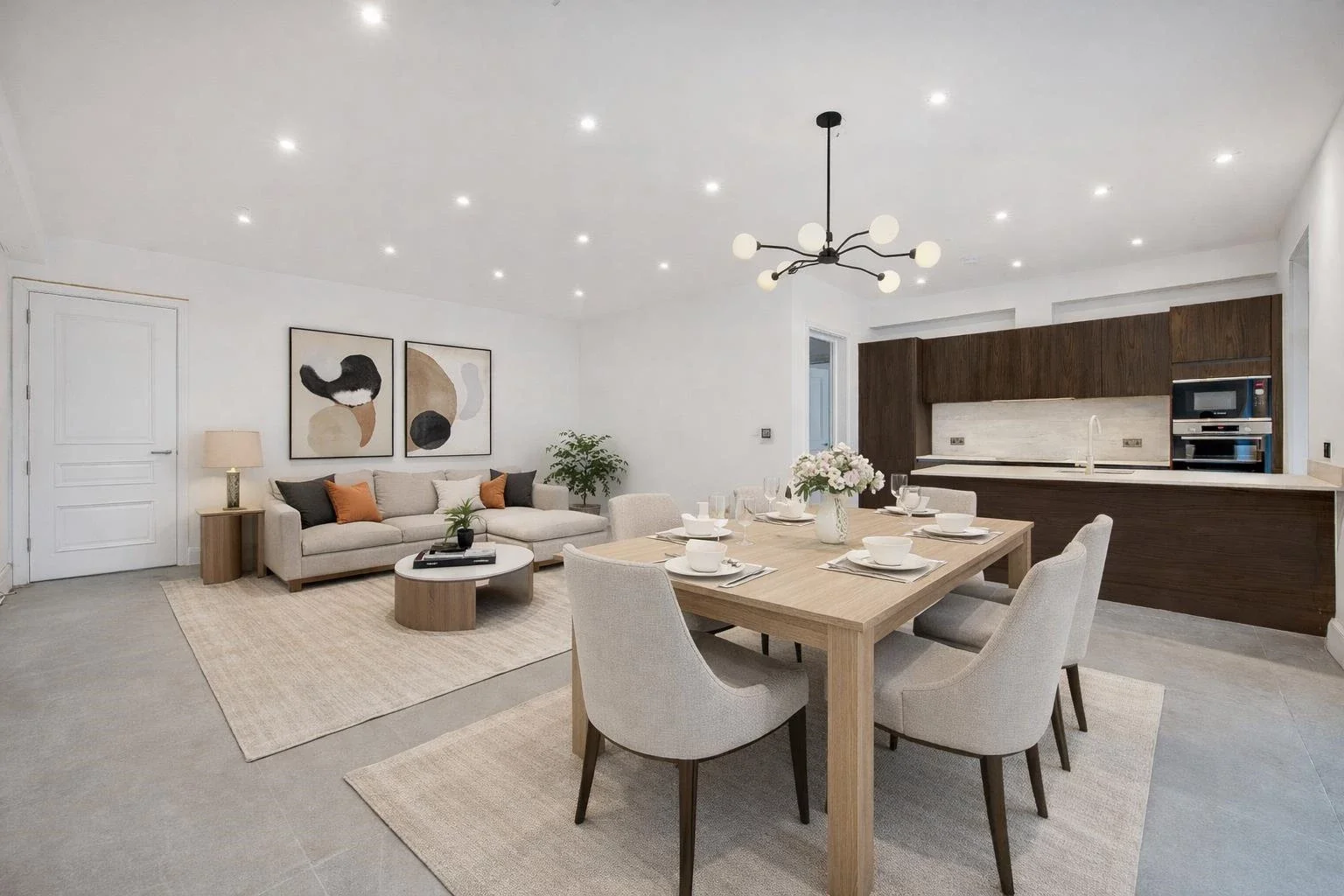 Flat Rookwood Gardens in Greater London