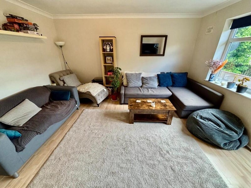 Flat Palatine Road in Manchester