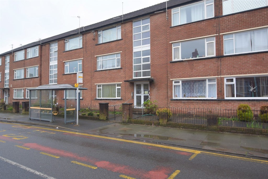 Flat Wyre Grove in Blackpool