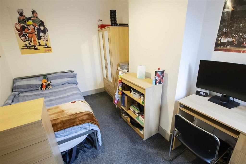 Flat Selly Hill Road in Birmingham