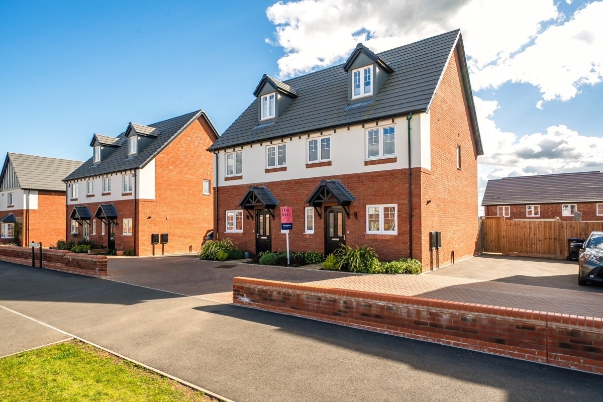 House Lancaster Way in Stratford-on-Avon