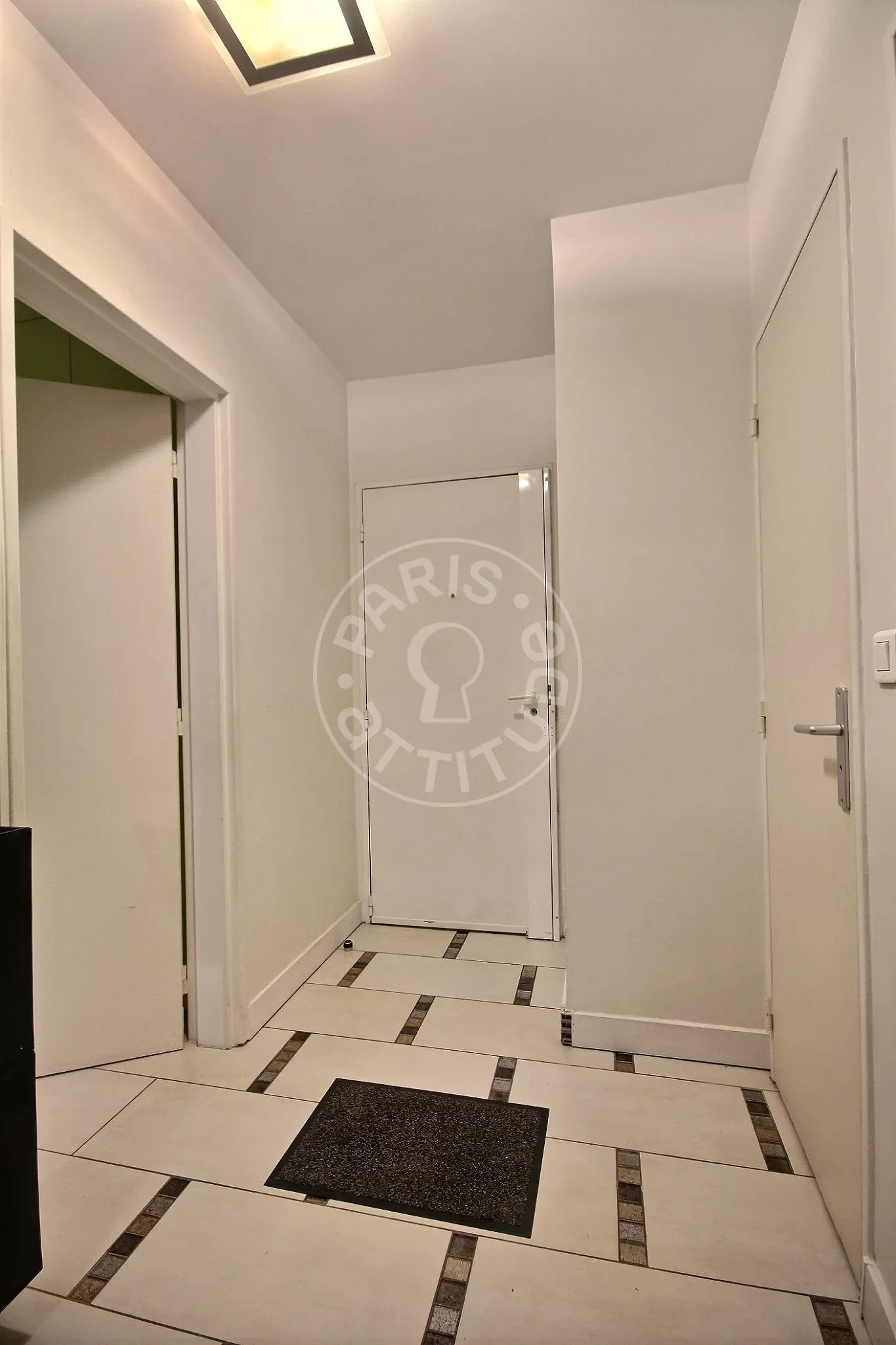 Flat Rue Labrouste in Paris