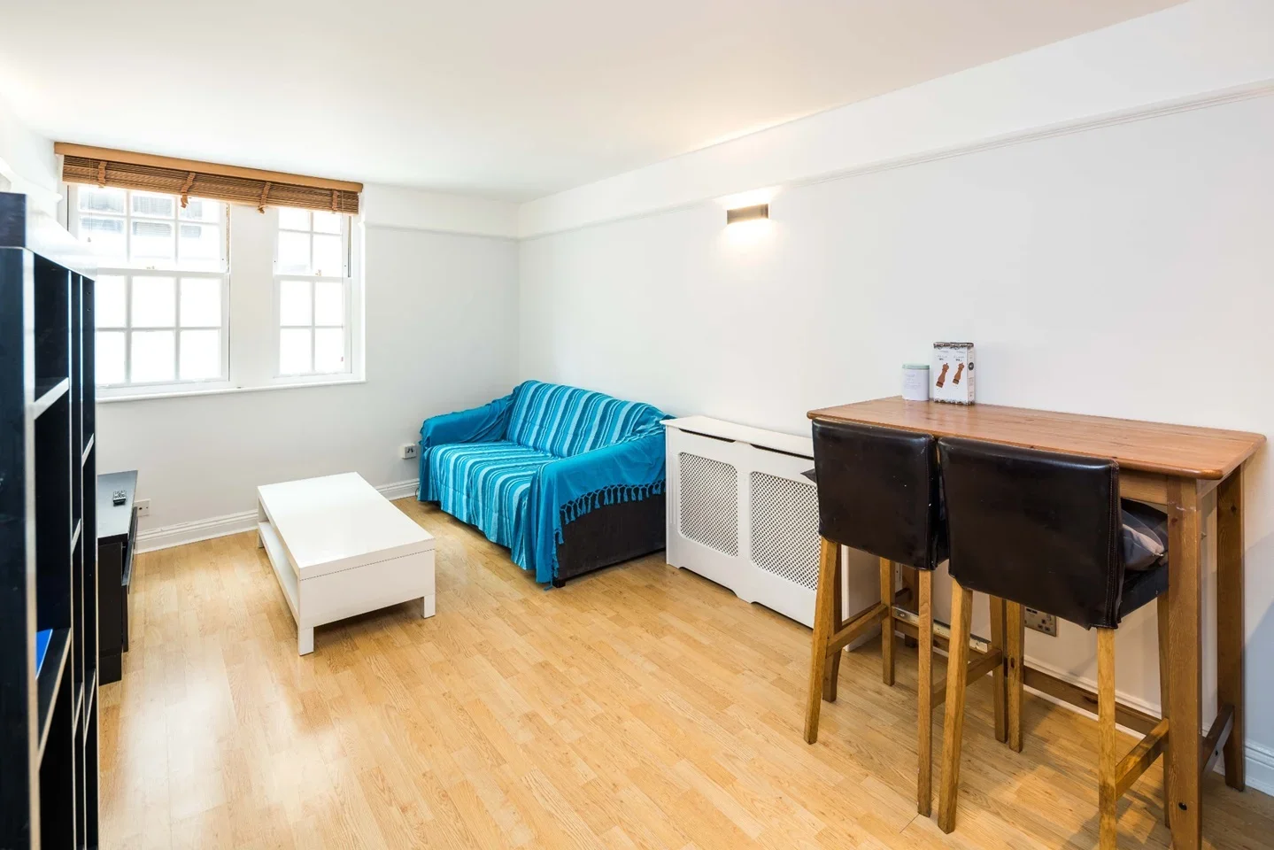 Flat Cleveland Grove in Greater London