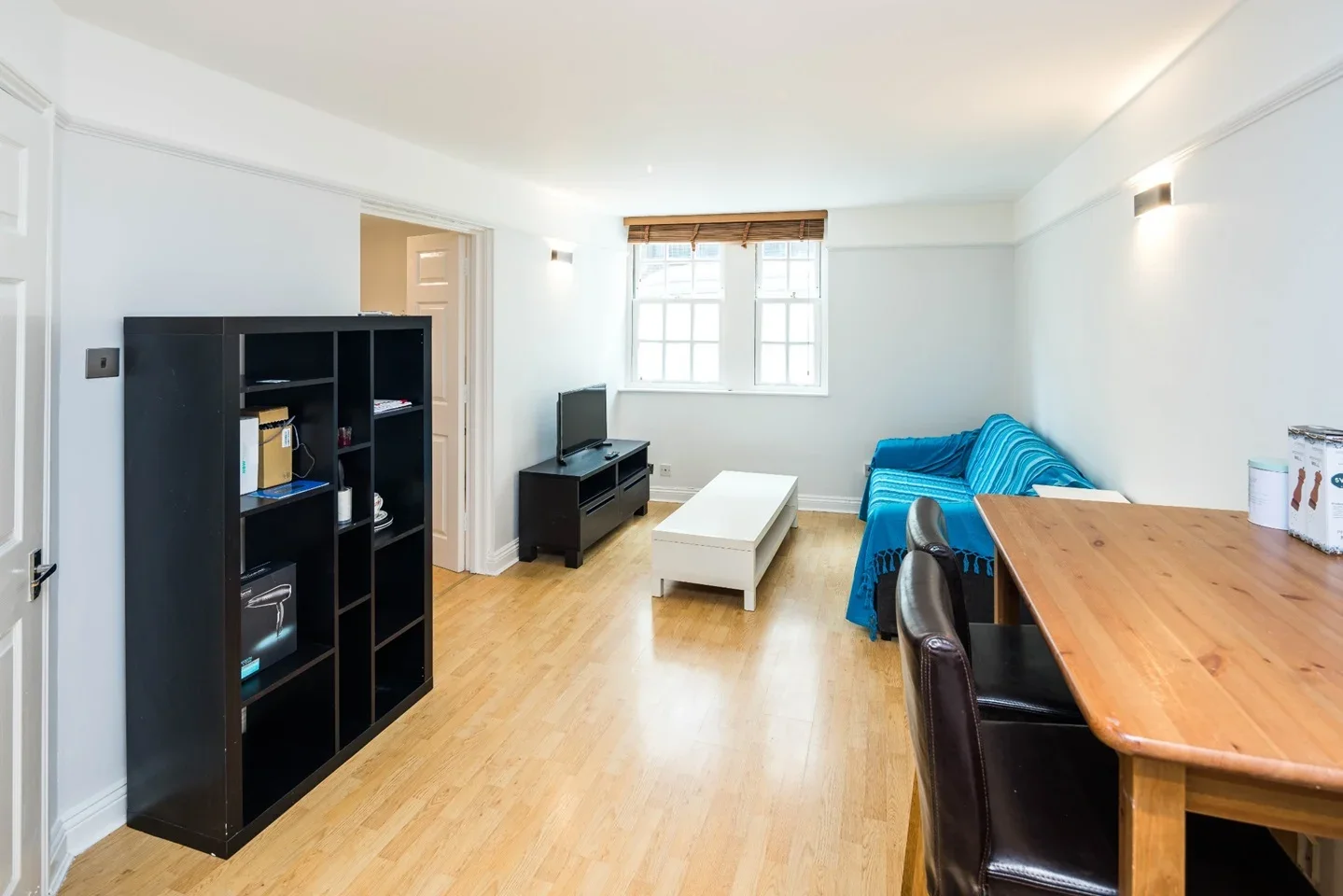 Flat Cleveland Grove in Greater London