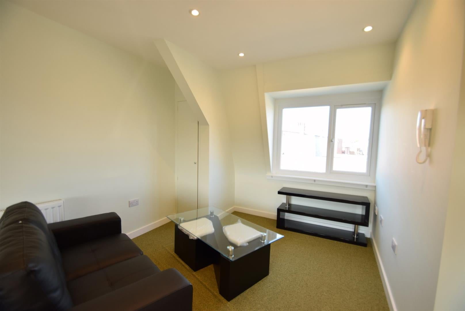 Flat Grosvenor Drive in North Tyneside