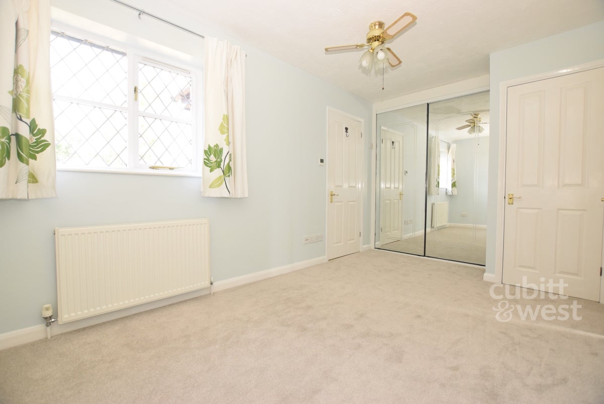 House Lander Close in Gravesham