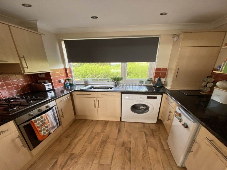 Flat Eversley Road in Swansea
