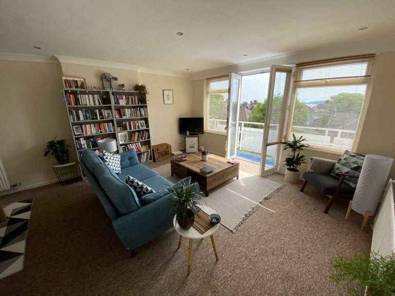 Flat Eversley Road in Swansea
