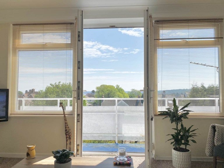 Flat Eversley Road in Swansea