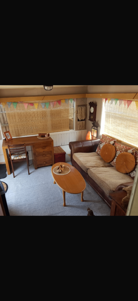 Flat New Acres in Waverley