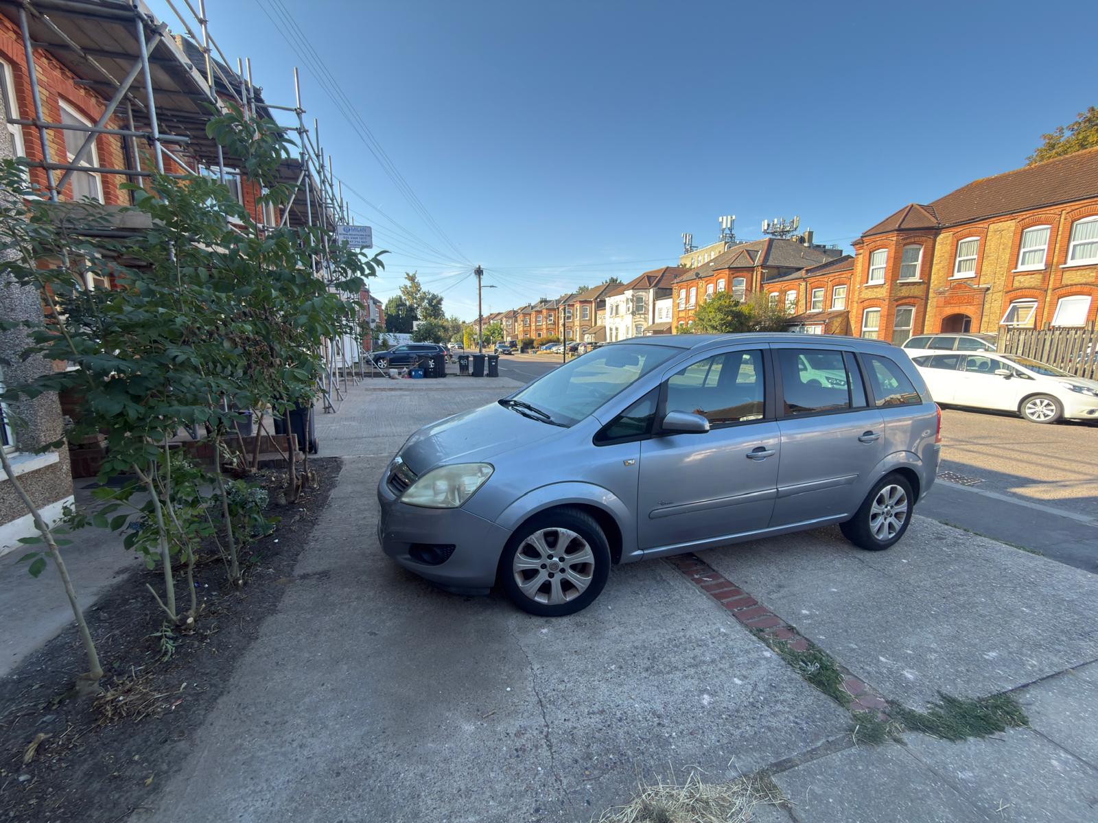 Flat Mansfield Road in Greater London