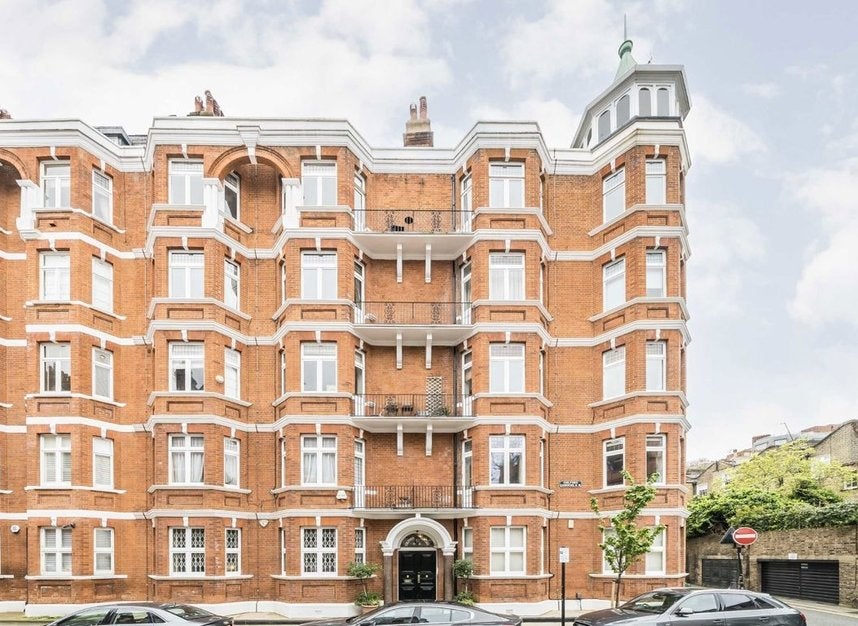 Flat Culford Gardens in Greater London