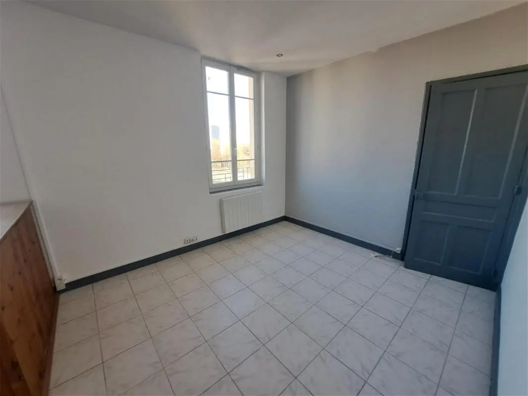 Flat Rue de la Jeunesse in Villeurbanne