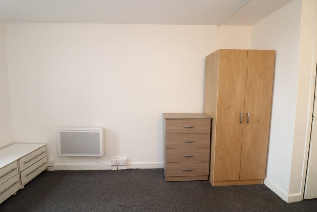 Room Globe Road in Greater London