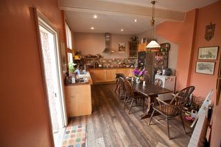 Room West Ella Road in Greater London