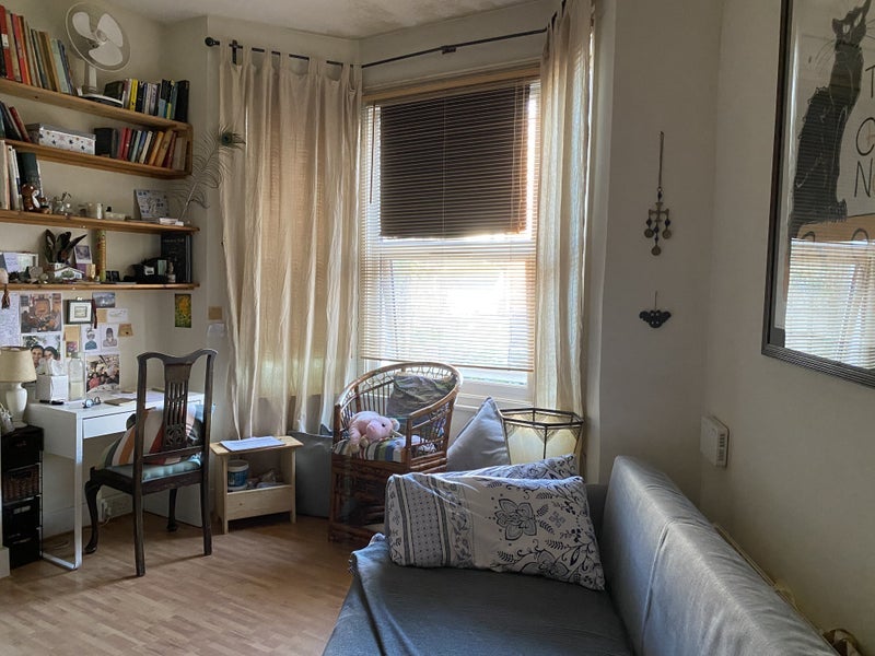 Room West Ella Road in Greater London
