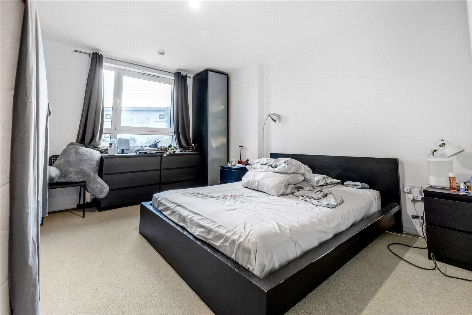 Flat Limeharbour in Greater London
